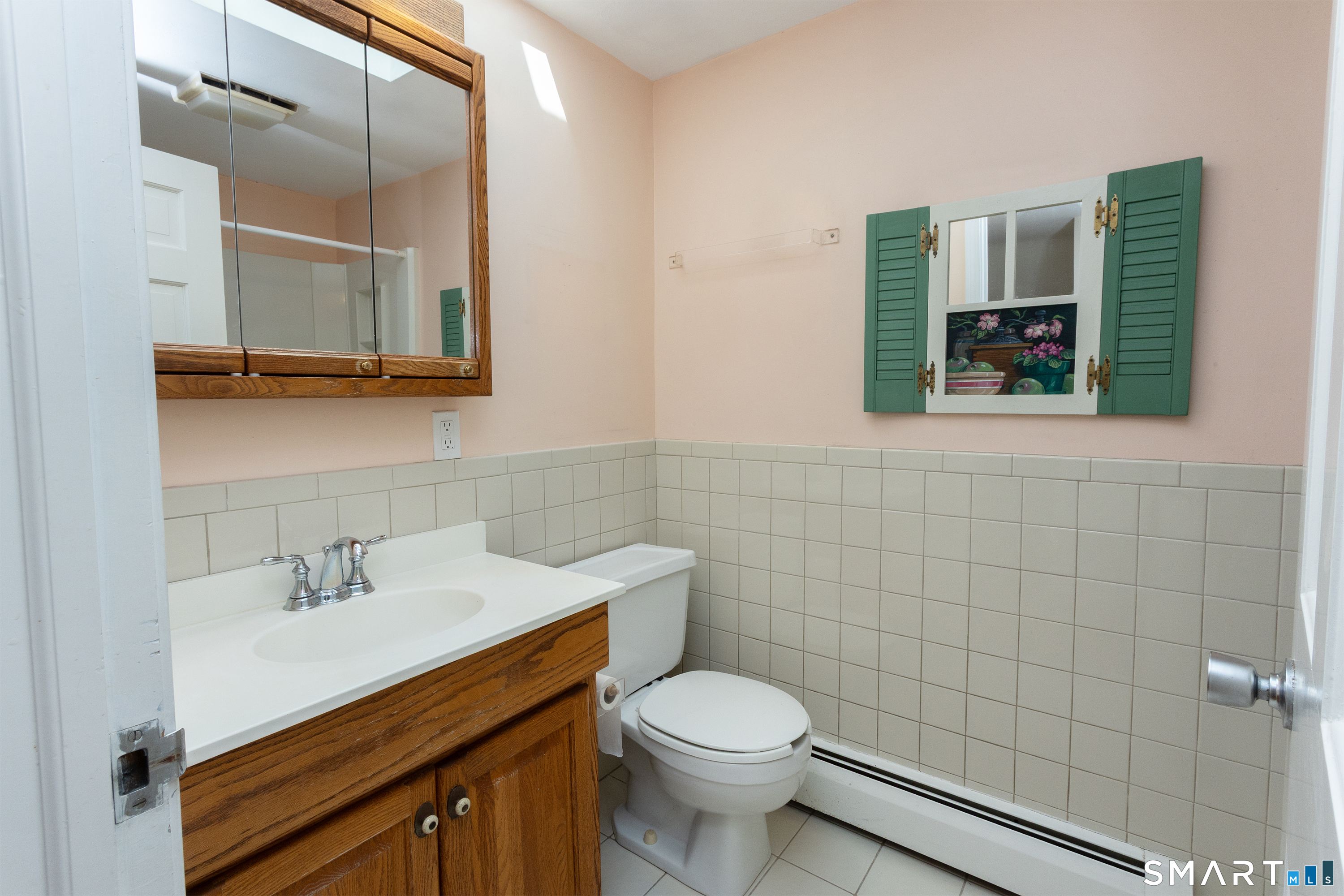 24 Sandhurst Drive West Hartford CT 06107