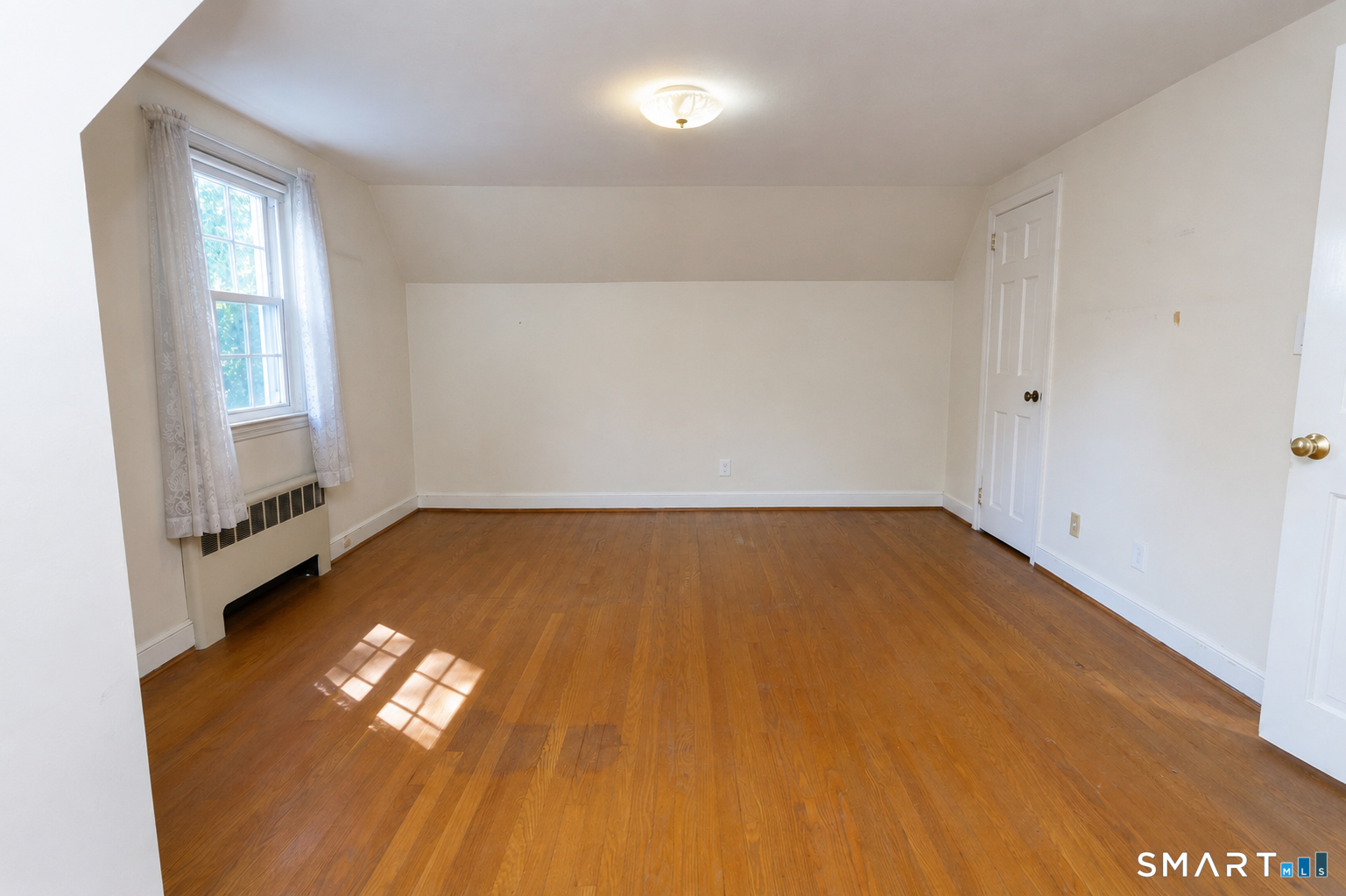 24 Sandhurst Drive West Hartford CT 06107