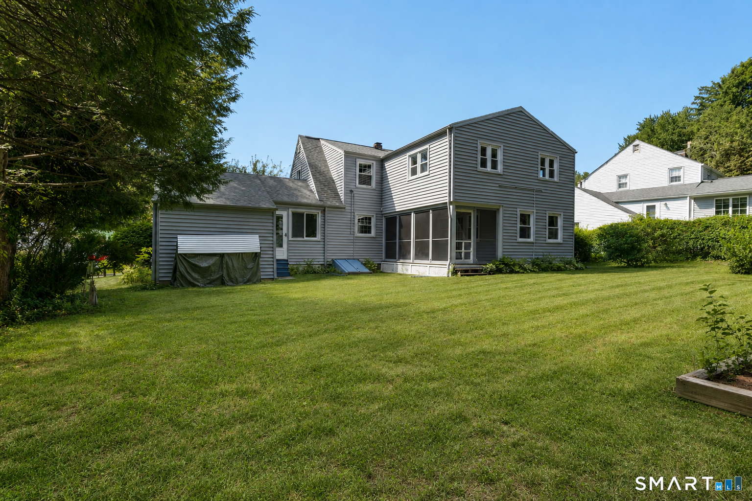 24 Sandhurst Drive West Hartford CT 06107