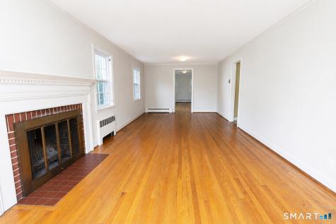 24 Sandhurst Drive West Hartford CT 06107