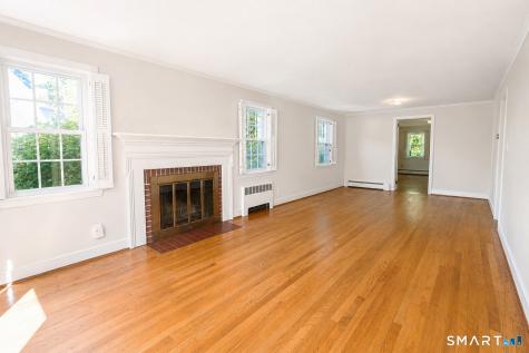 24 Sandhurst Drive West Hartford CT 06107