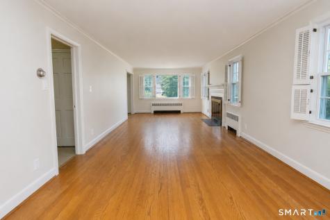 24 Sandhurst Drive West Hartford CT 06107