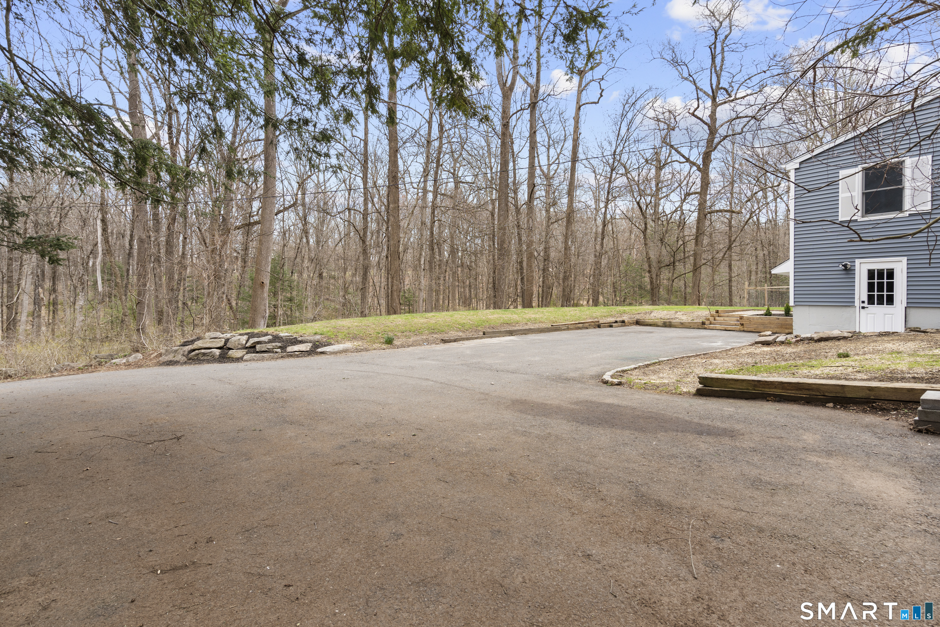 70 Dayton Road Redding CT 06896