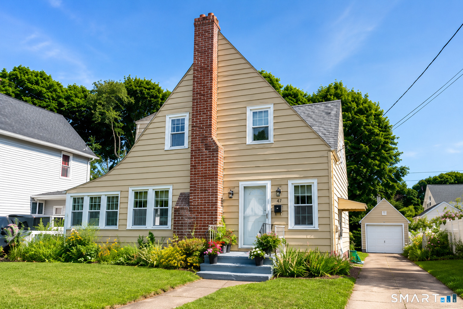 47 Tuttle Place East Haven CT 06512