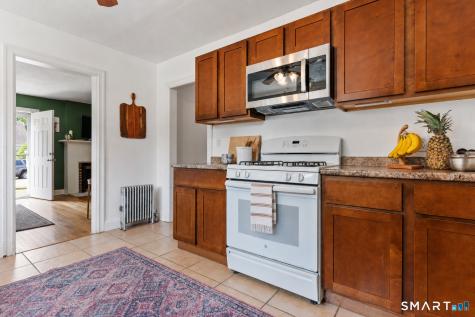 47 Tuttle Place East Haven CT 06512