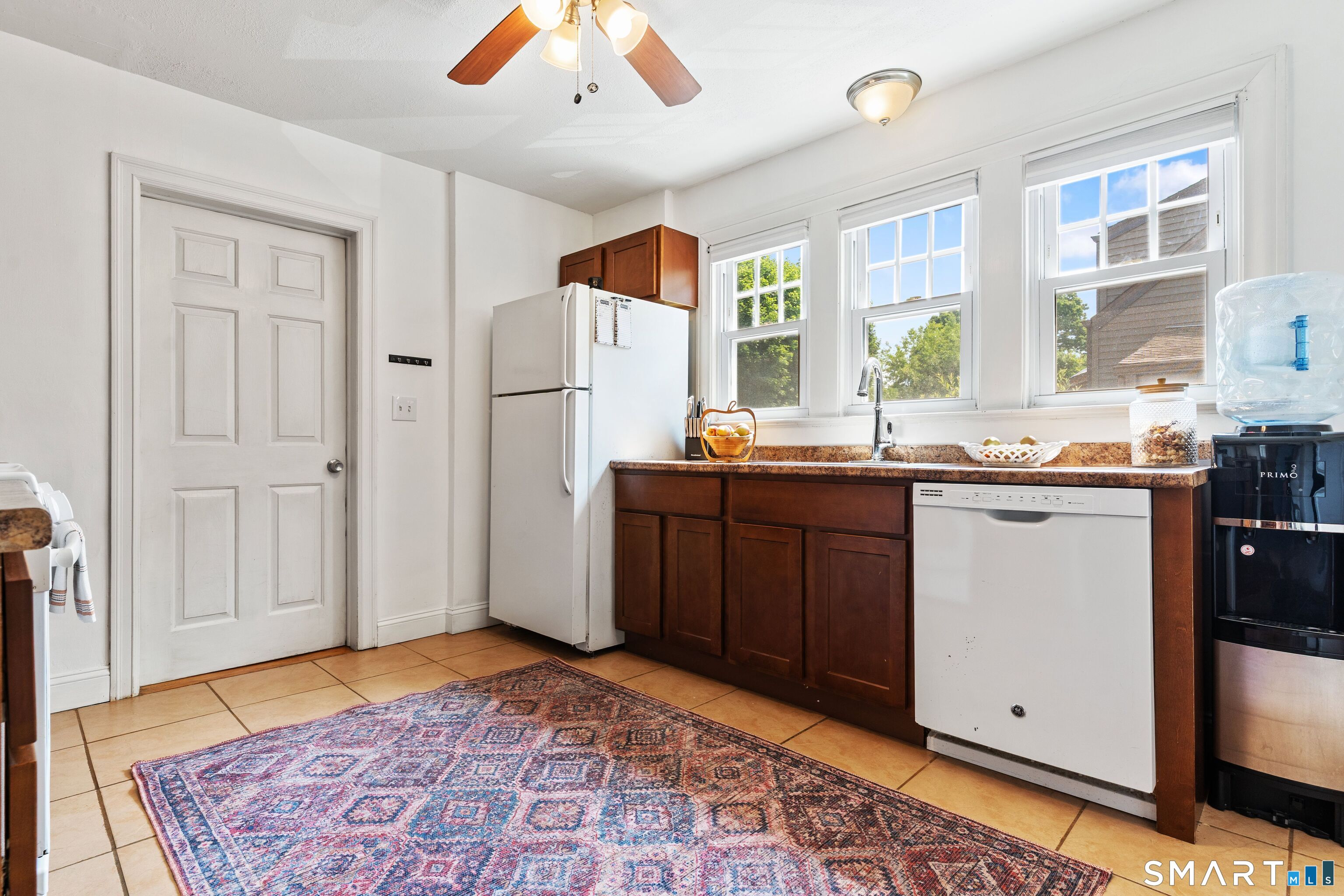 47 Tuttle Place East Haven CT 06512