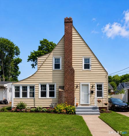 47 Tuttle Place East Haven CT 06512
