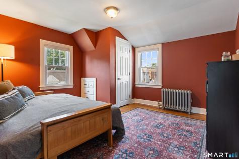 47 Tuttle Place East Haven CT 06512
