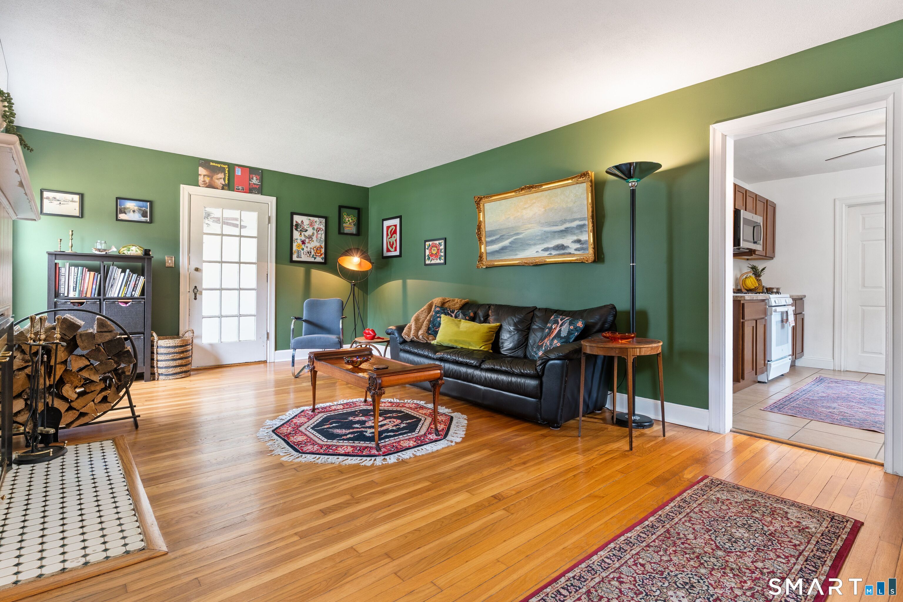 47 Tuttle Place East Haven CT 06512
