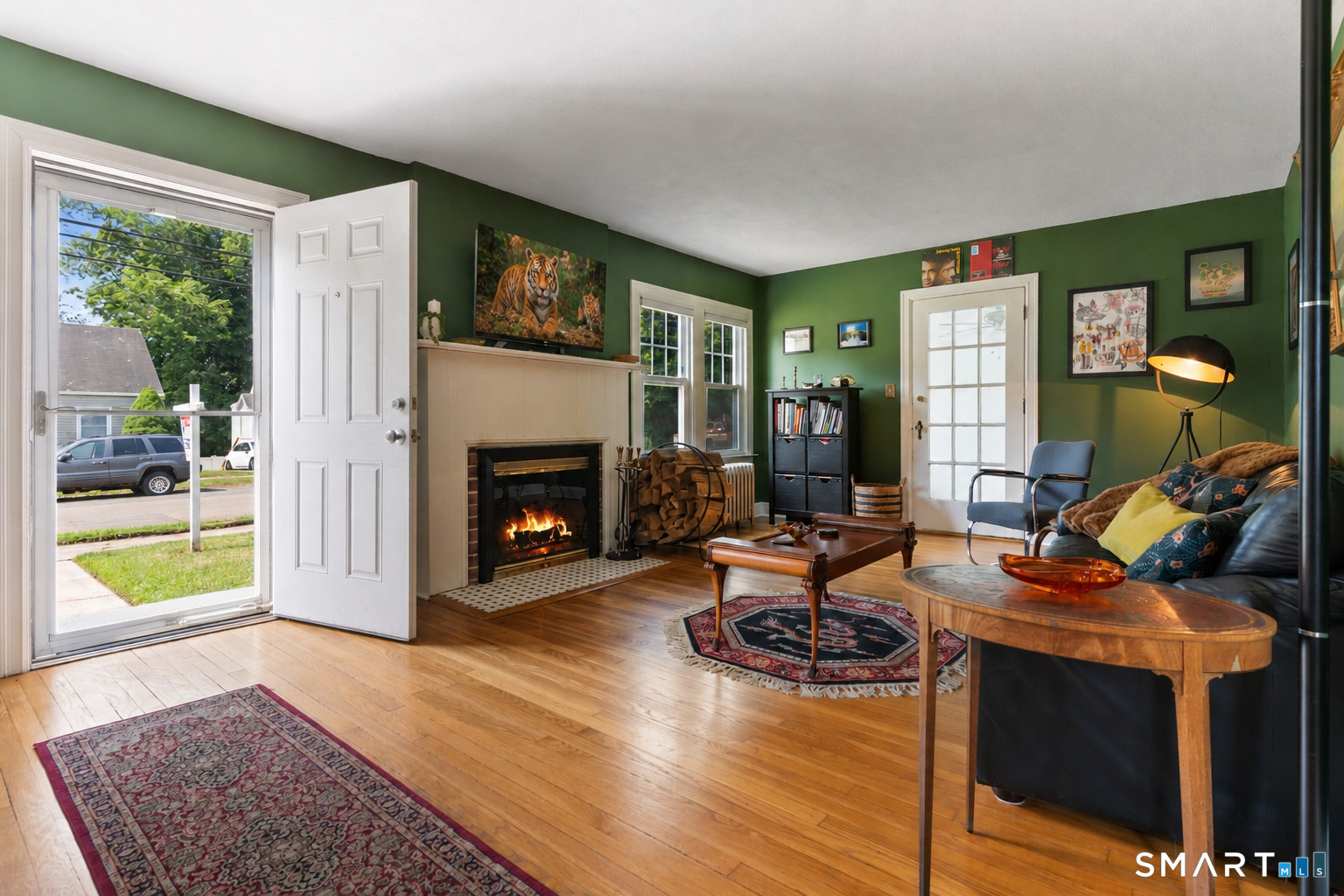 47 Tuttle Place East Haven CT 06512
