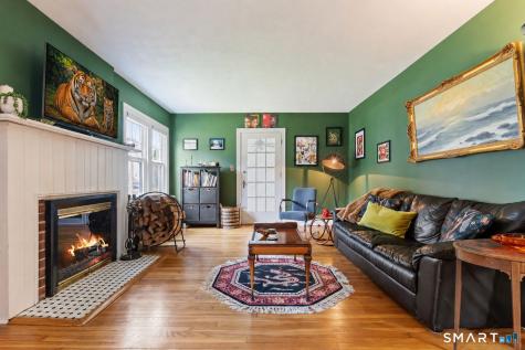 47 Tuttle Place East Haven CT 06512