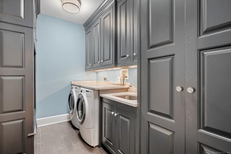 93 Hattertown Road Newtown CT 06470