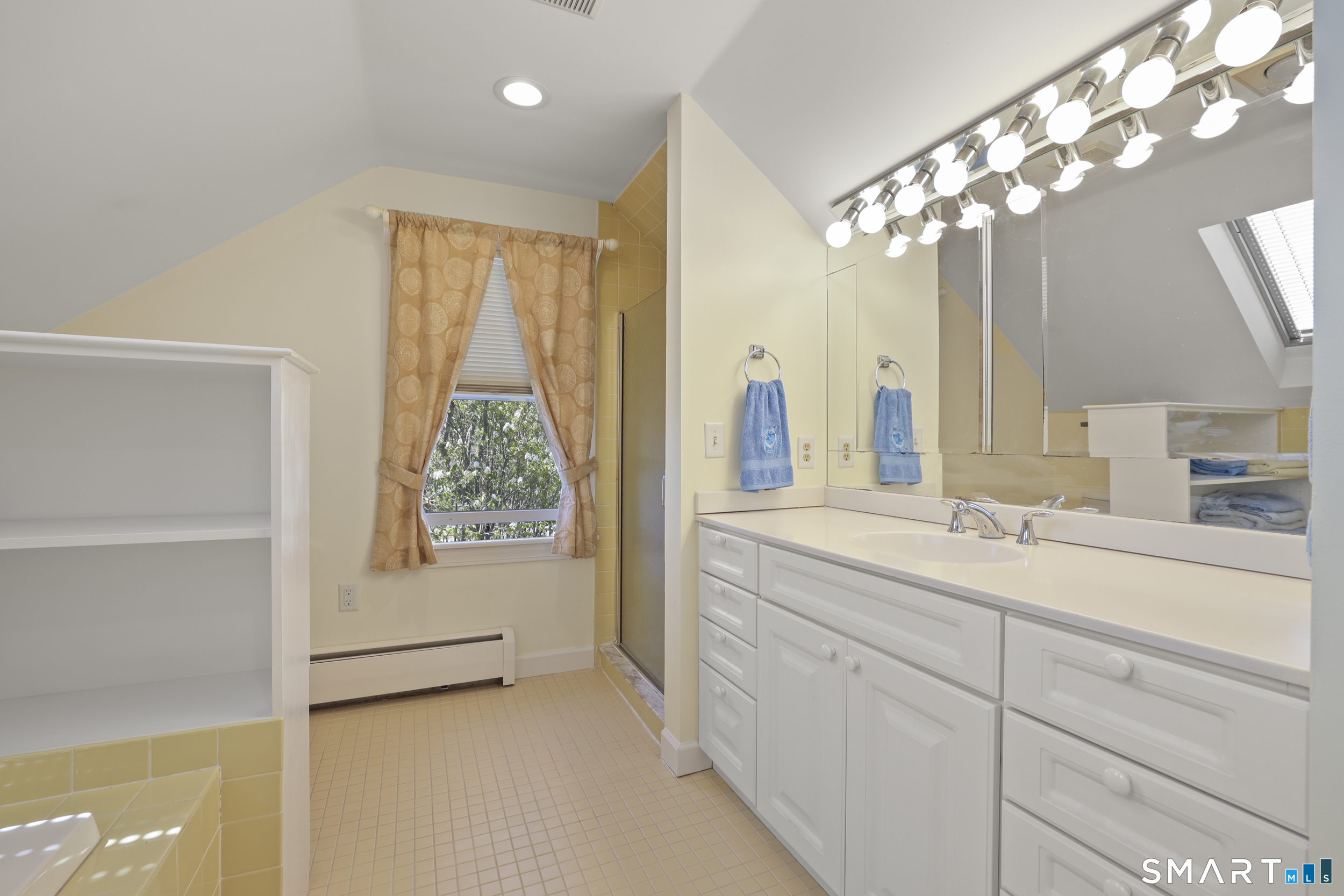 56 Jupiter Point Road Groton CT 06340