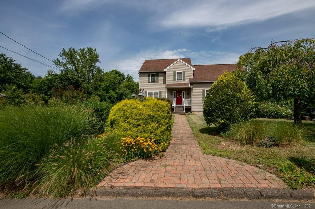 16 Benedict Drive North Haven CT 06473
