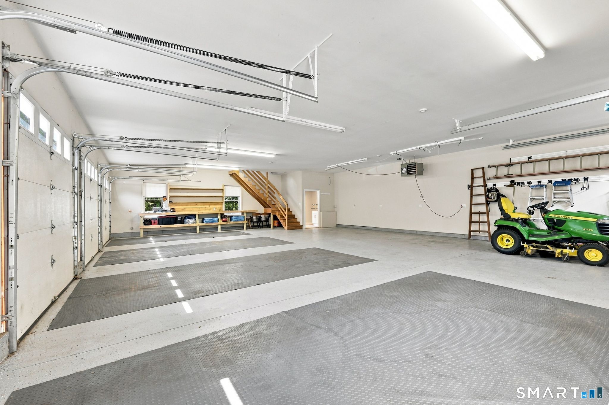 467 Somers Road Ellington CT 06029