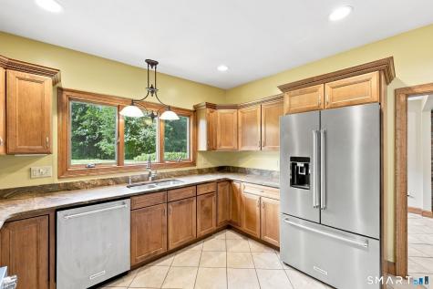 467 Somers Road Ellington CT 06029