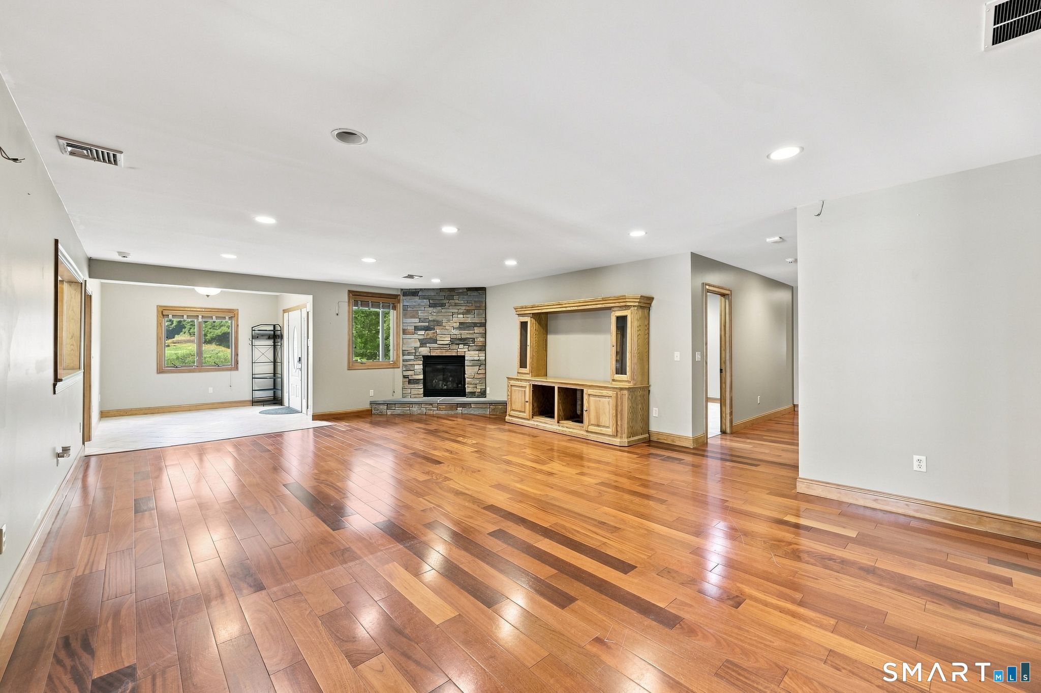 467 Somers Road Ellington CT 06029