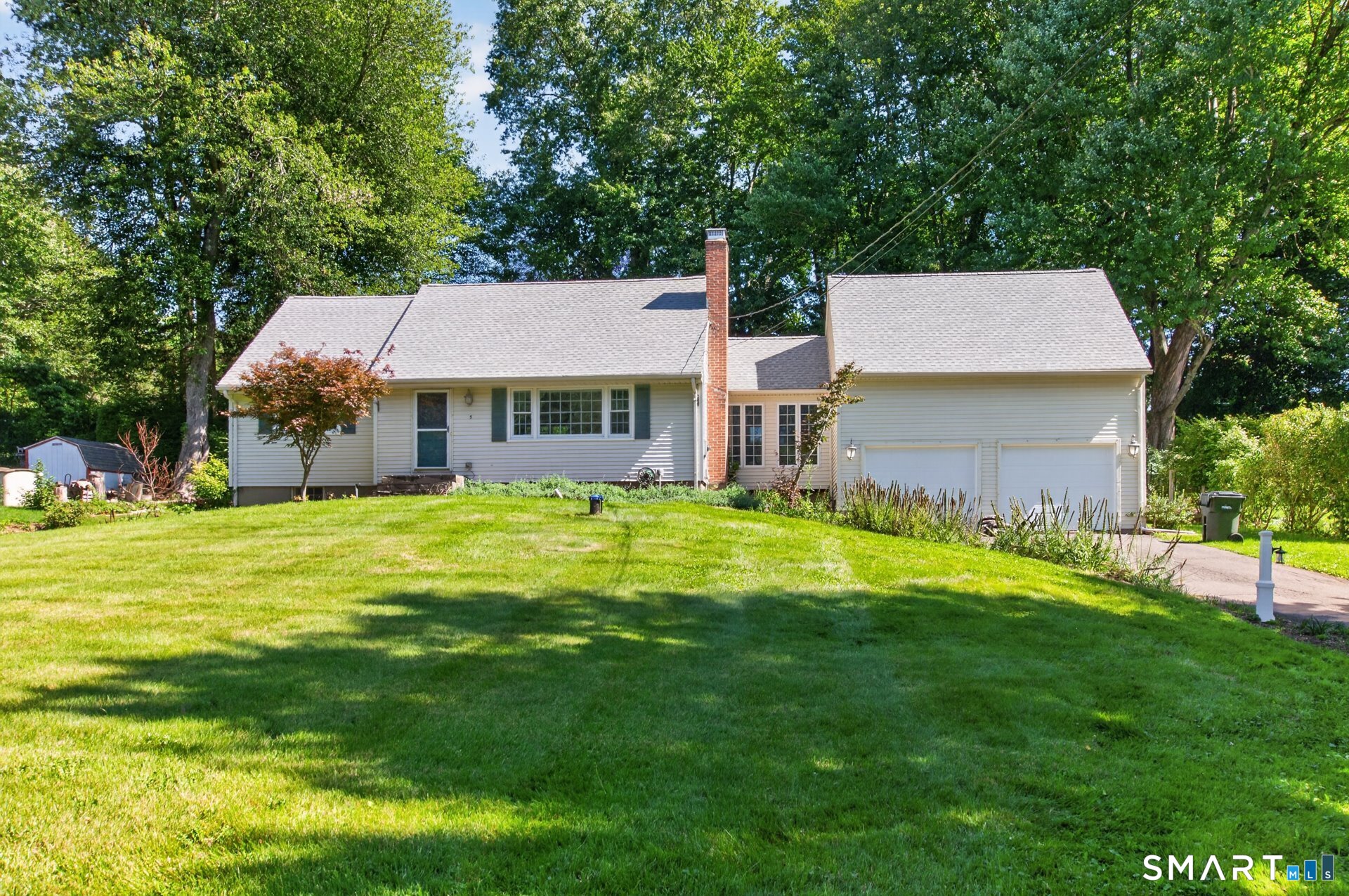 5 Pennywhistle Road East Granby CT 06026