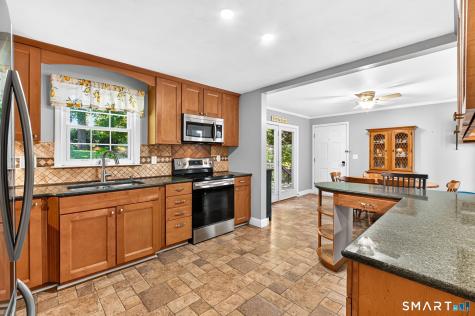 5 Pennywhistle Road East Granby CT 06026