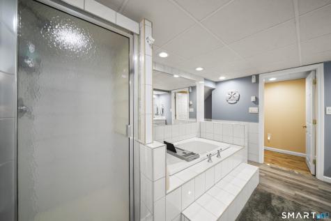 18 Saint James Avenue Enfield CT 06082