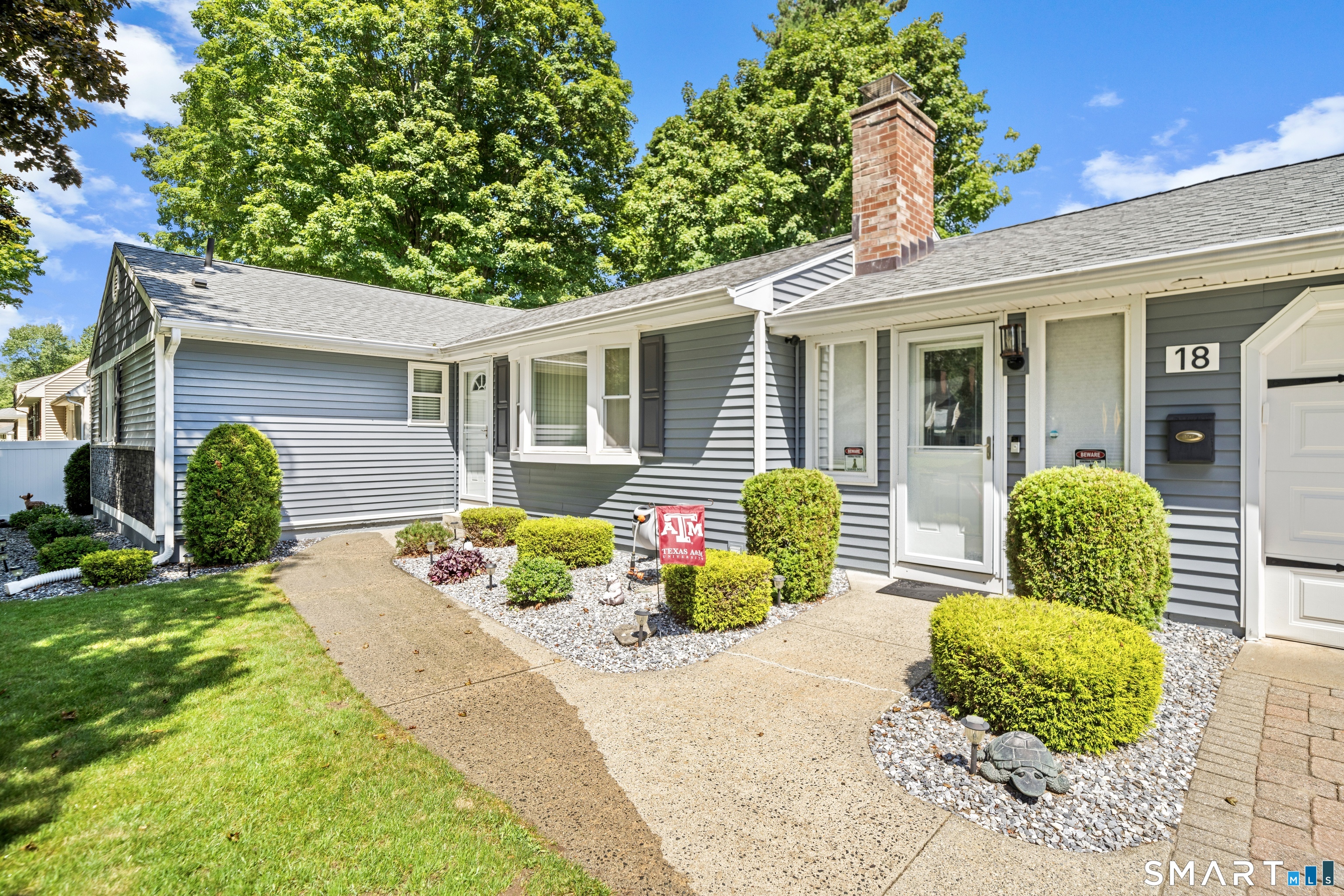 18 Saint James Avenue Enfield CT 06082