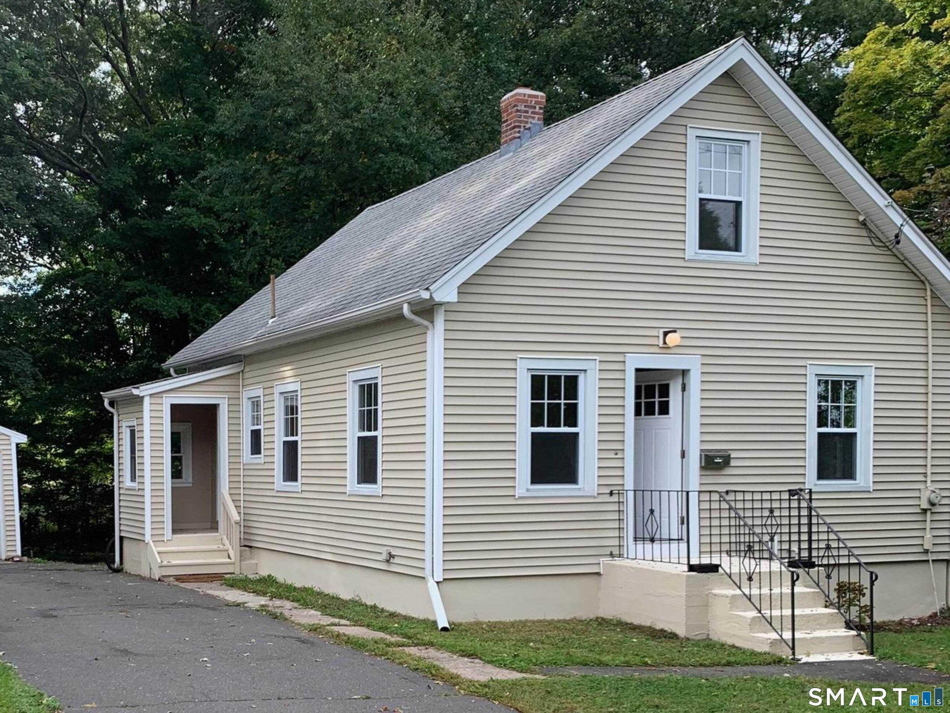 86 Lincoln Avenue Bristol CT 06010