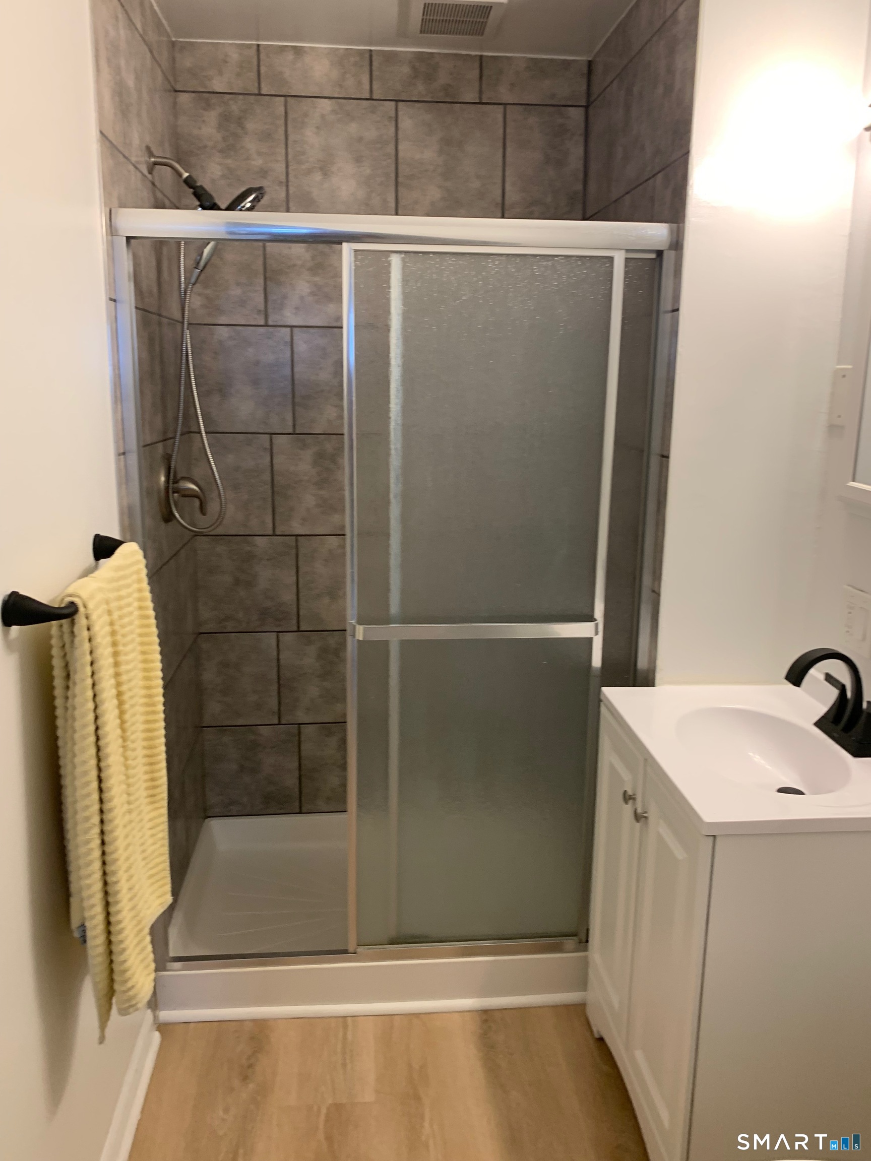 86 Lincoln Avenue Bristol CT 06010