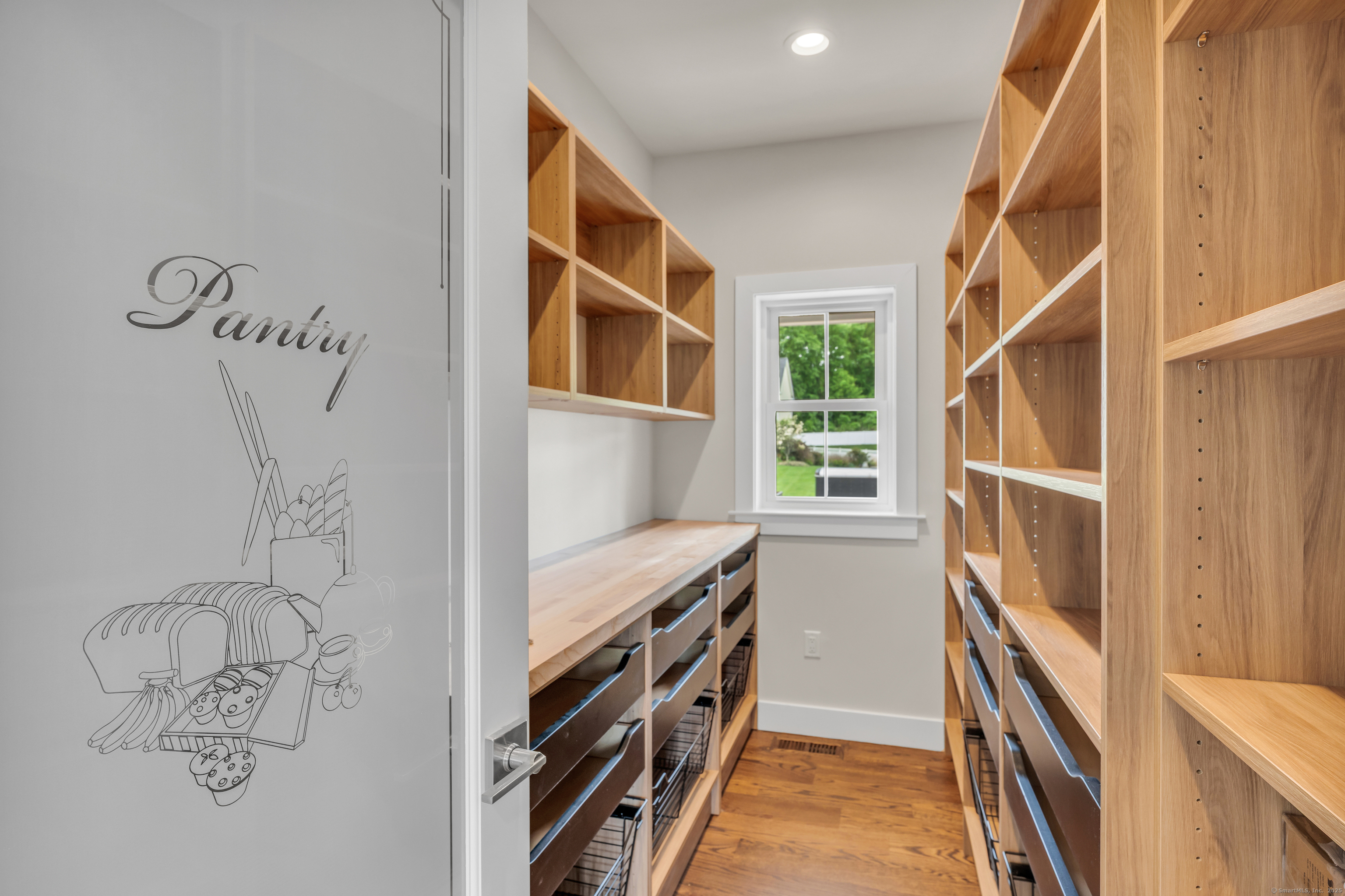 11 Buttonball Road Old Lyme CT 06371