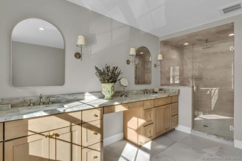 11 Buttonball Road Old Lyme CT 06371