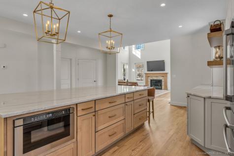 11 Buttonball Road Old Lyme CT 06371