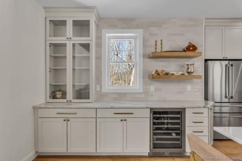 11 Buttonball Road Old Lyme CT 06371