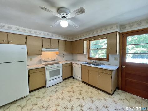 32 Kathy Drive Seymour CT 06483