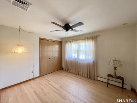 32 Kathy Drive Seymour CT 06483