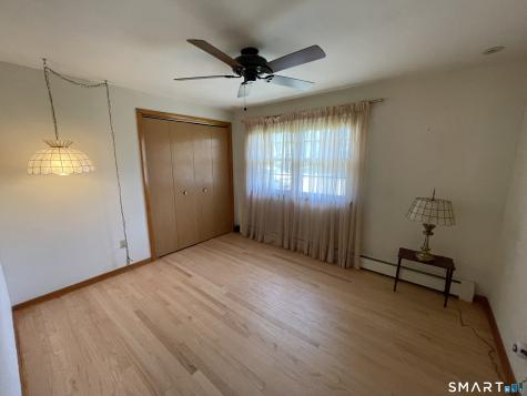 32 Kathy Drive Seymour CT 06483