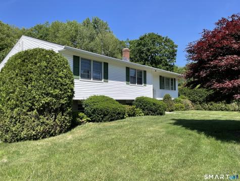 32 Kathy Drive Seymour CT 06483