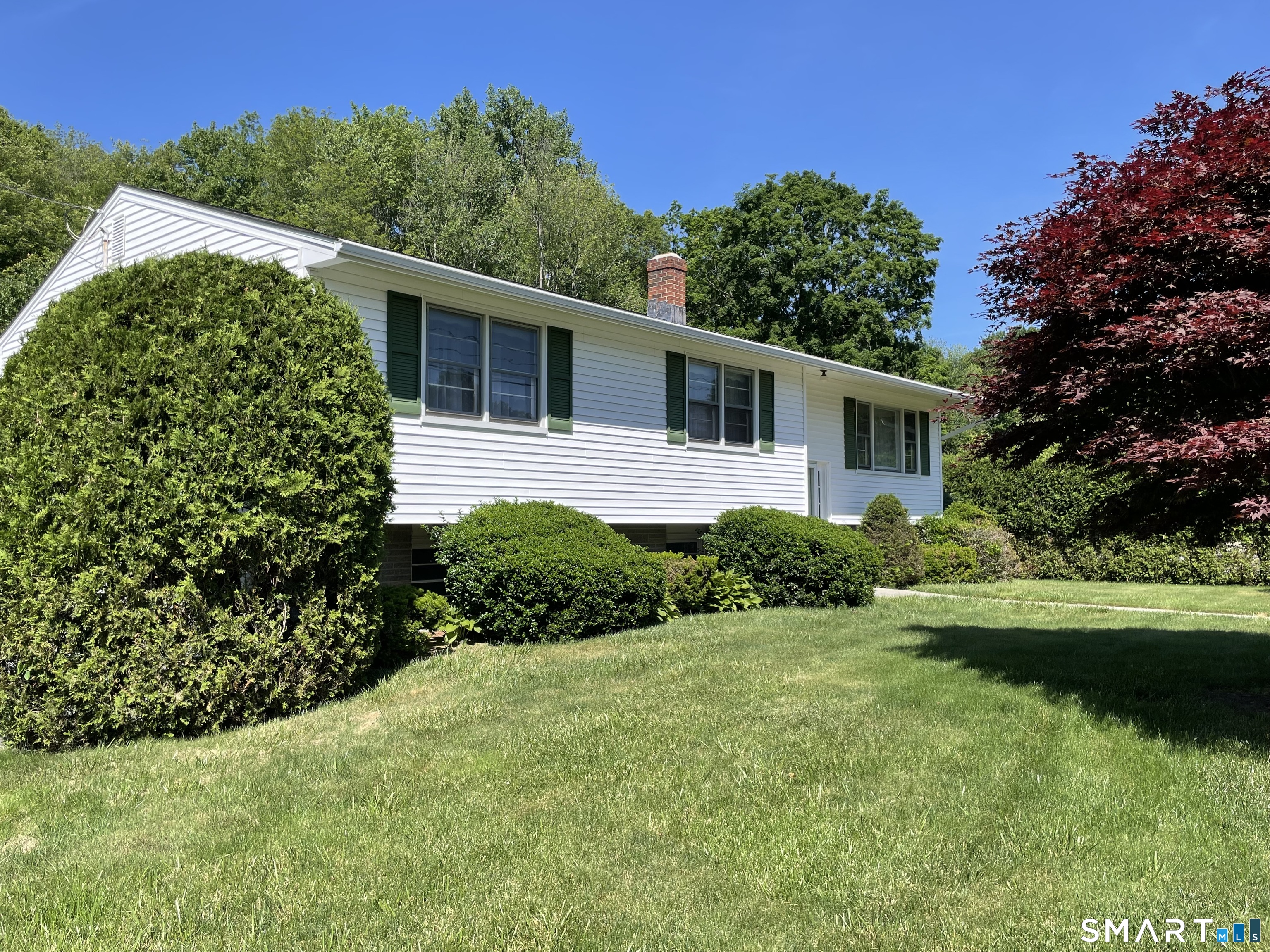 32 Kathy Drive Seymour CT 06483