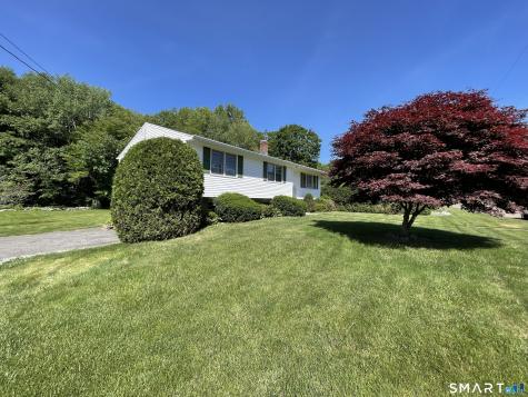 32 Kathy Drive Seymour CT 06483