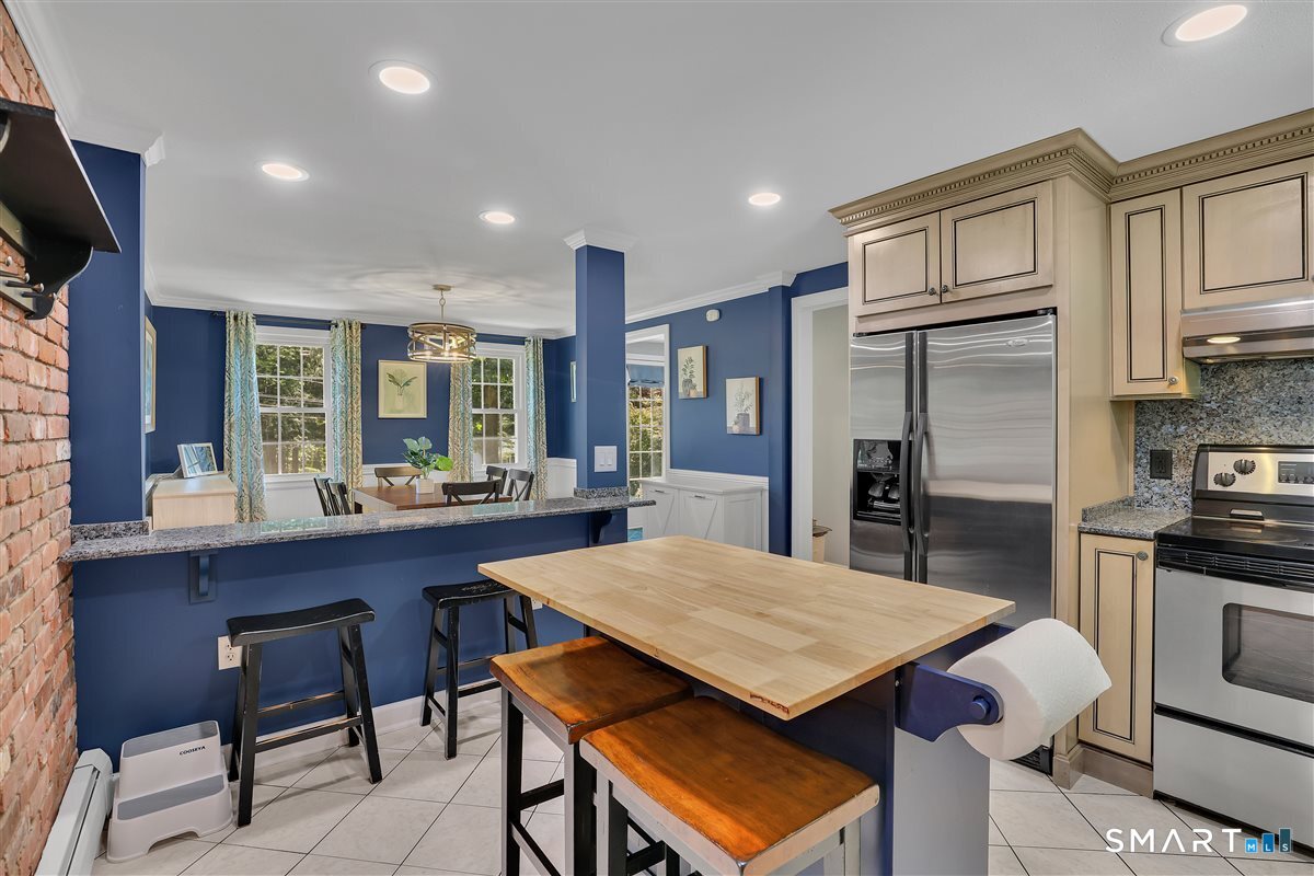 25 Silversmith Road Farmington CT 06085
