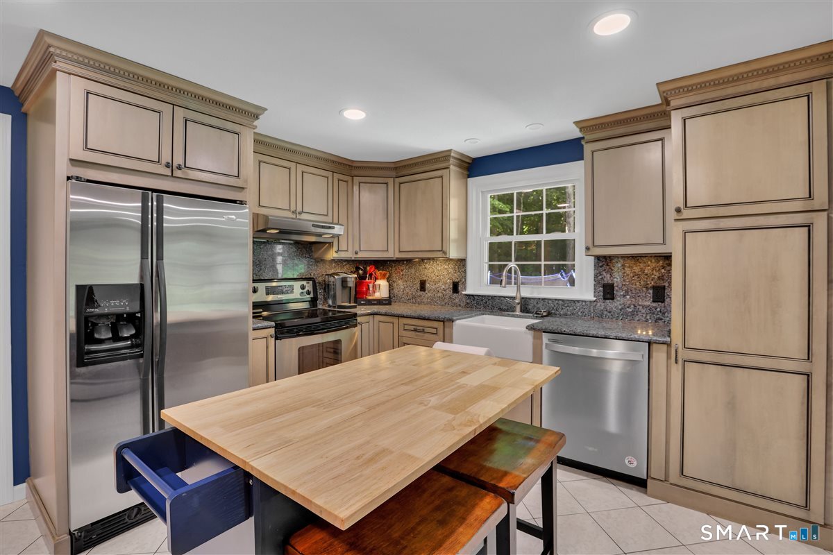 25 Silversmith Road Farmington CT 06085