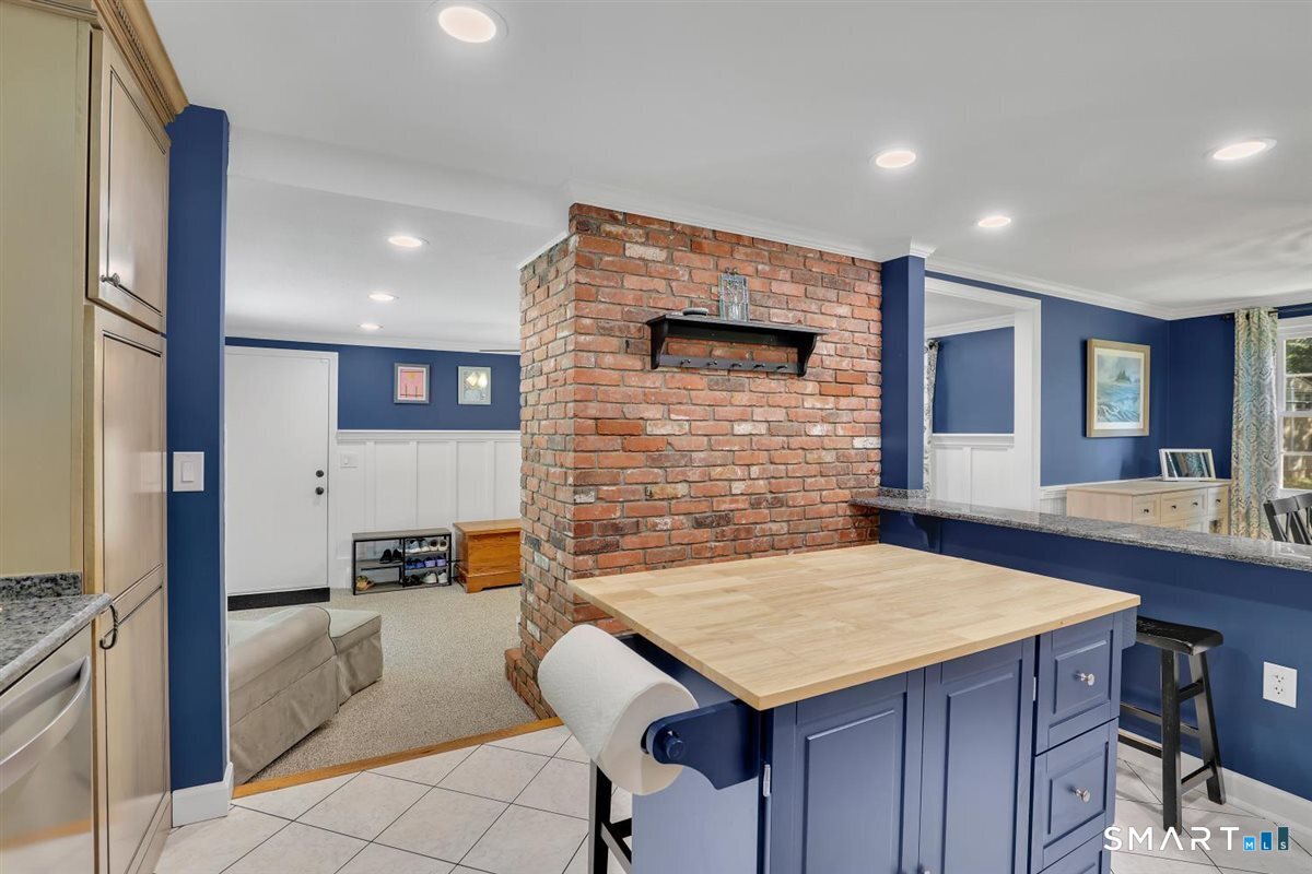 25 Silversmith Road Farmington CT 06085