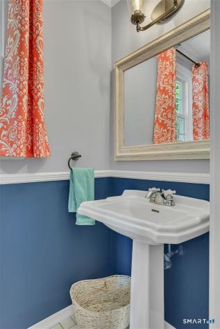 25 Silversmith Road Farmington CT 06085