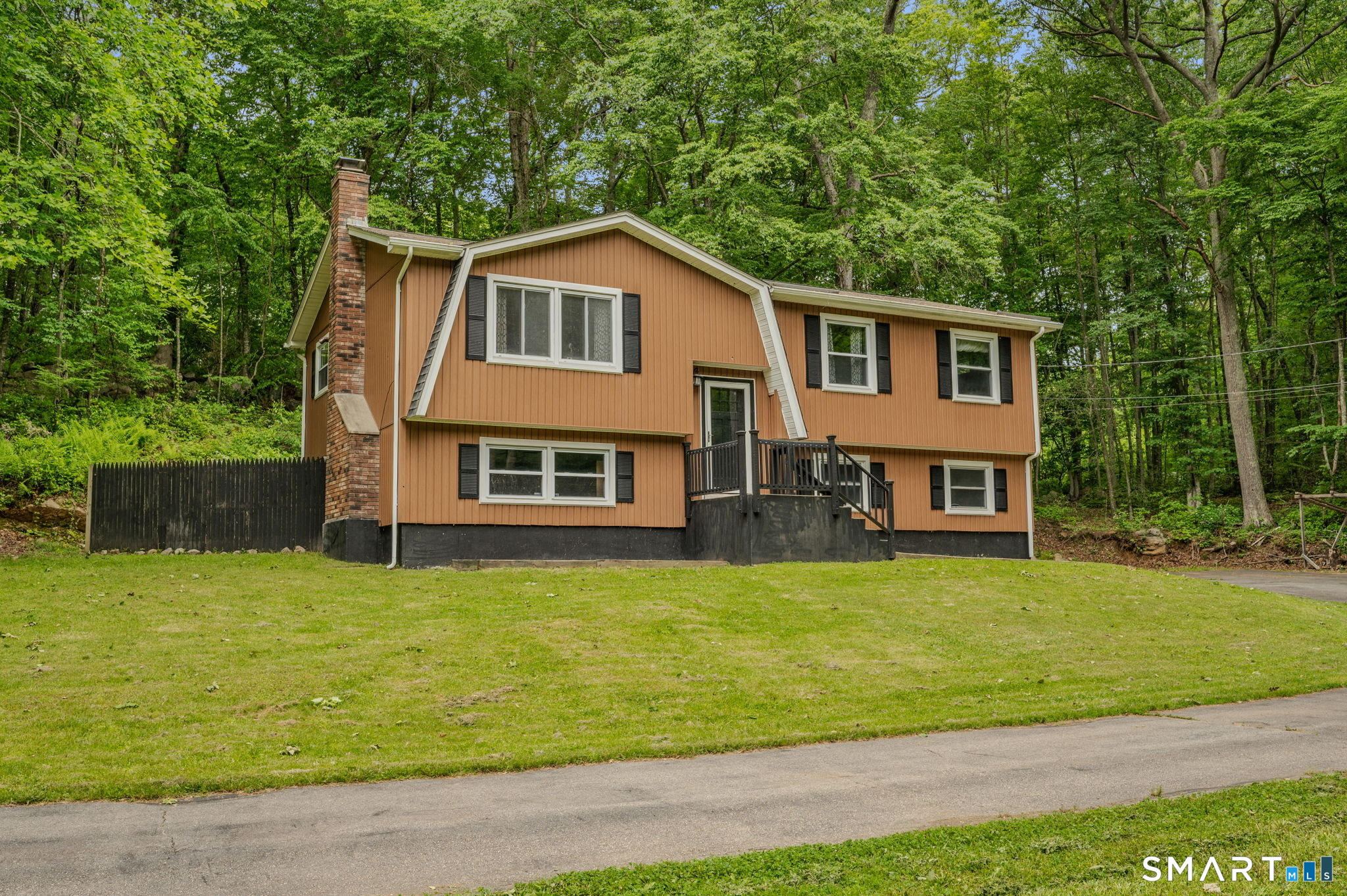 1554 Route 12 Ledyard CT 06335