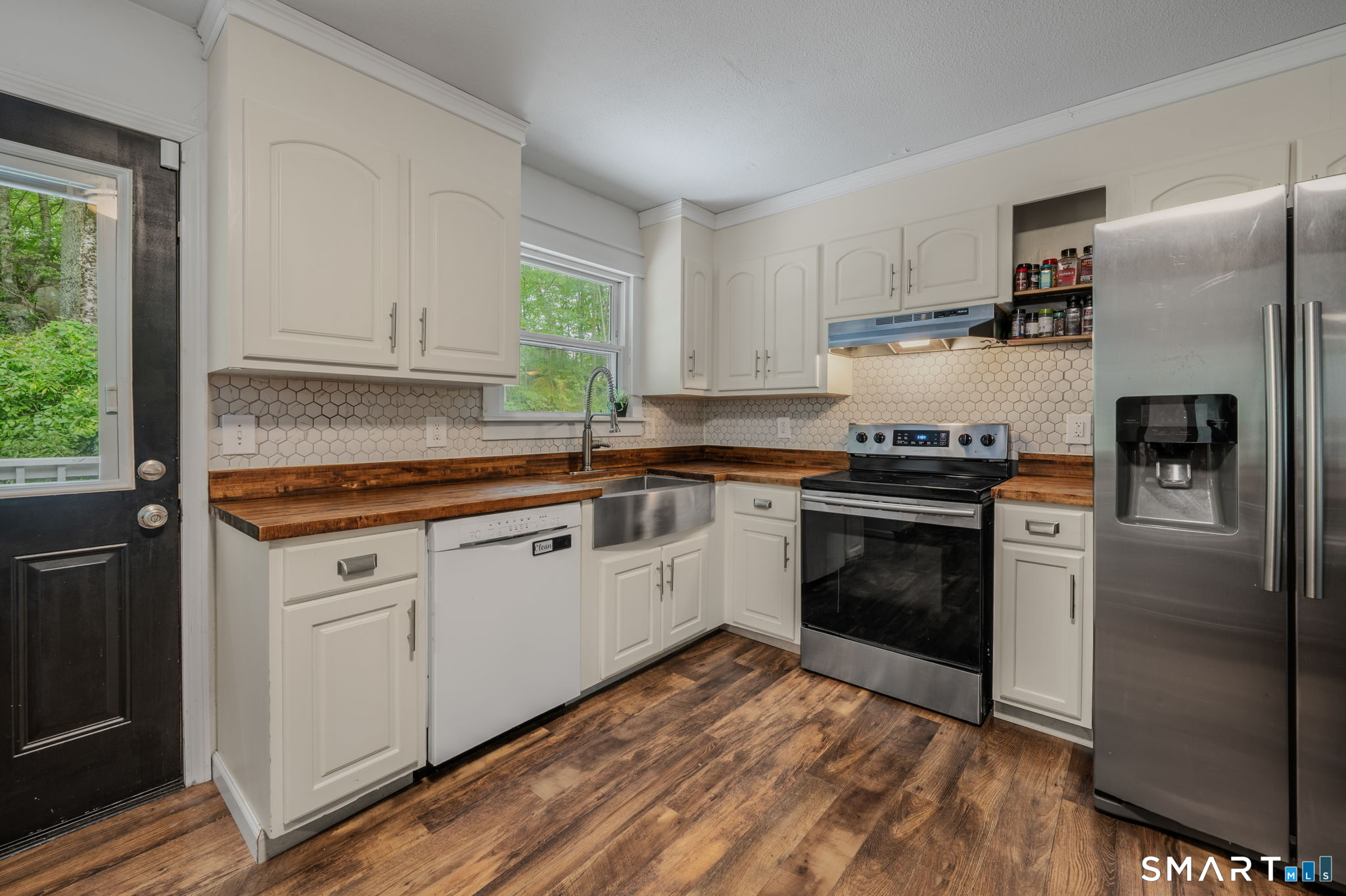 1554 Route 12 Ledyard CT 06335