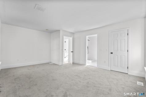 2 Greenwood Lane Guilford CT 06437