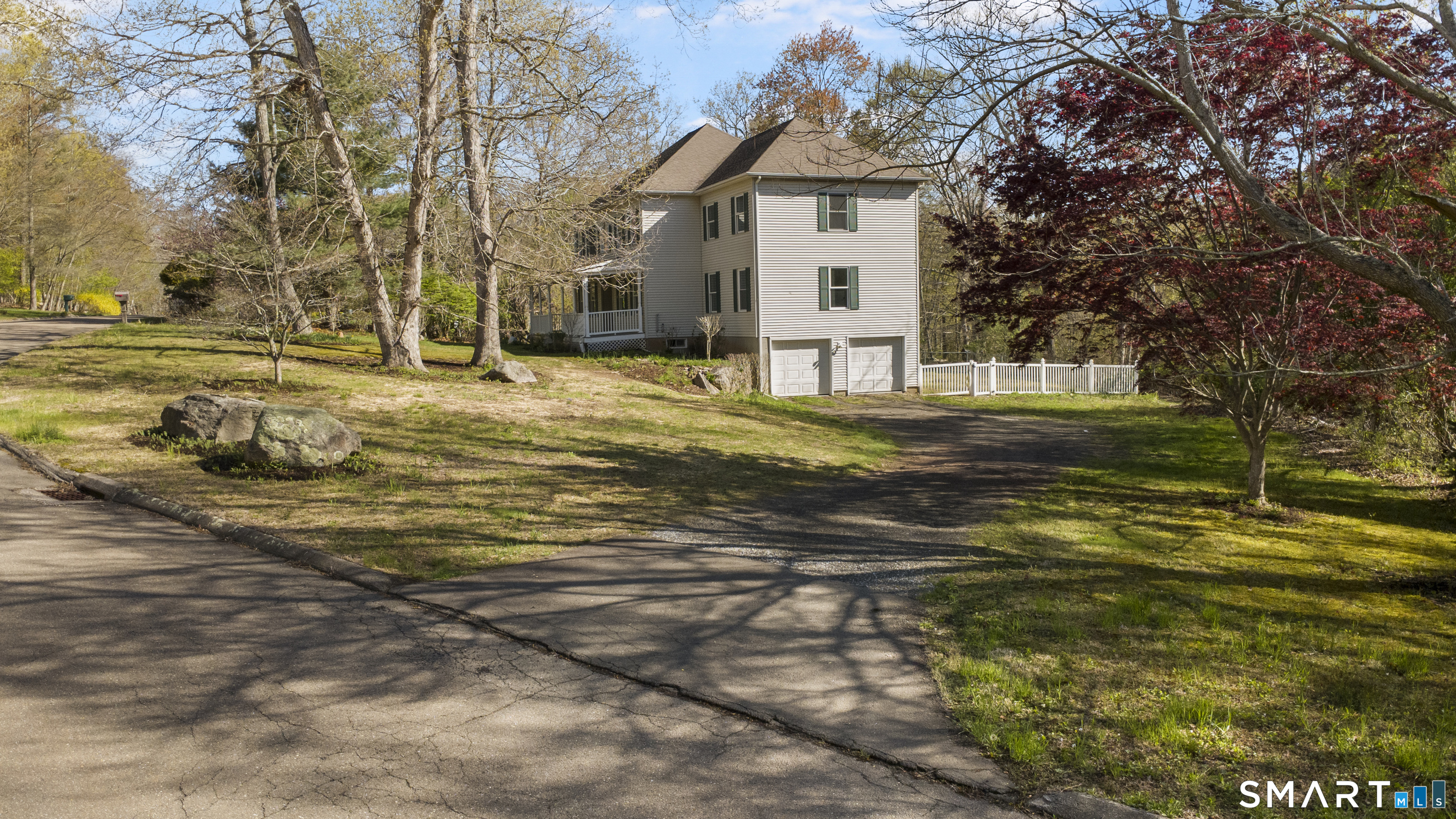 2 Greenwood Lane Guilford CT 06437