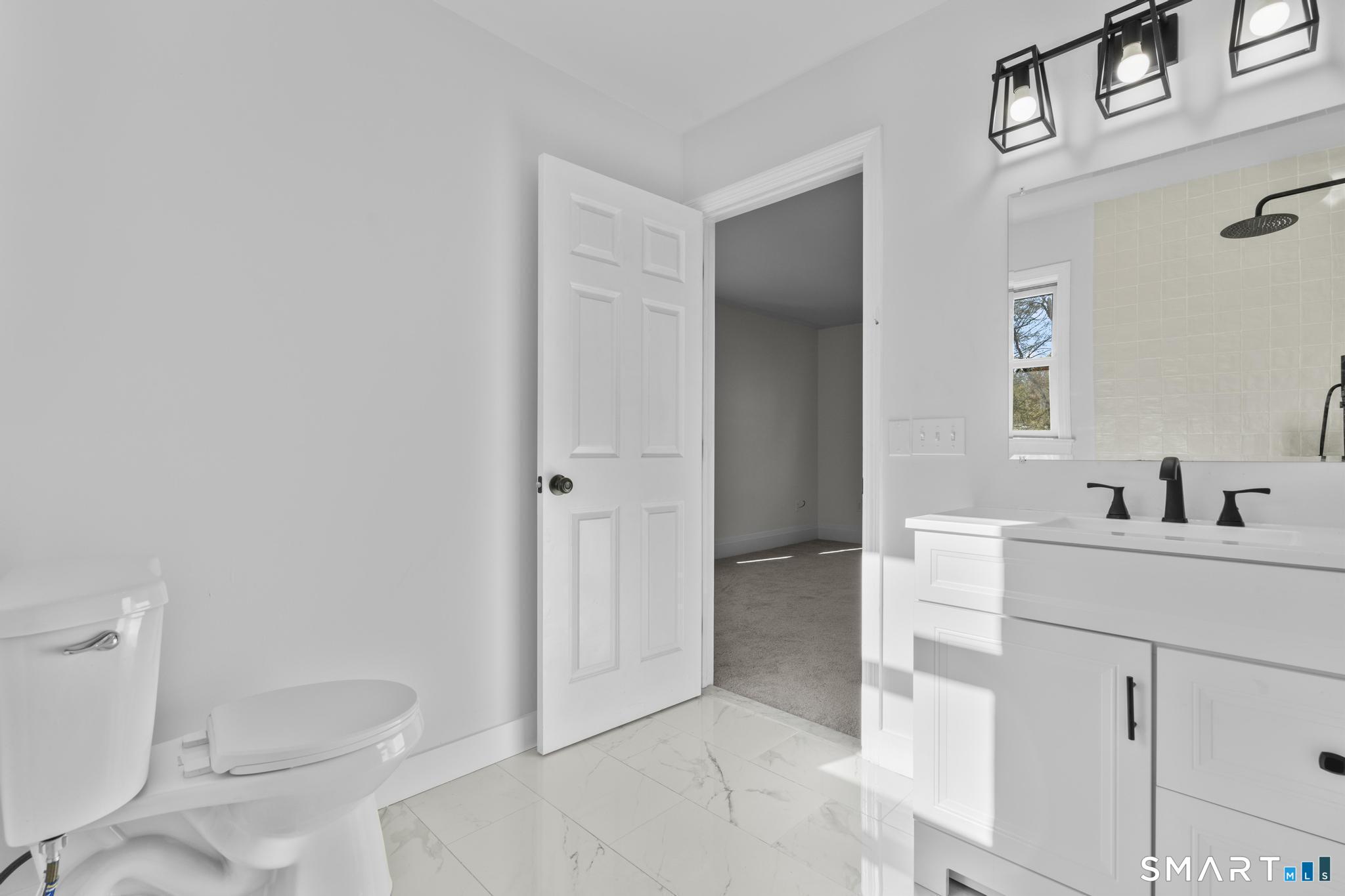 2 Greenwood Lane Guilford CT 06437