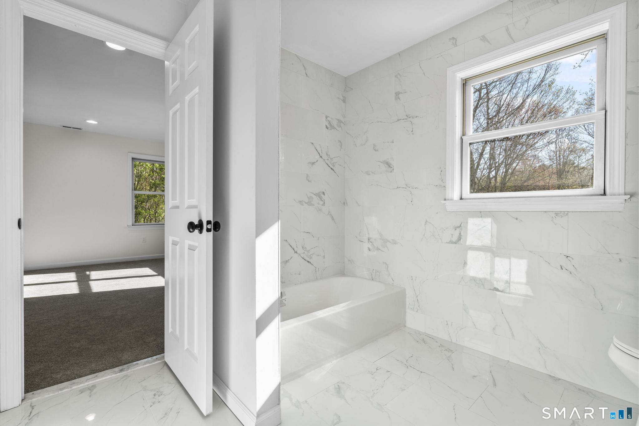 2 Greenwood Lane Guilford CT 06437