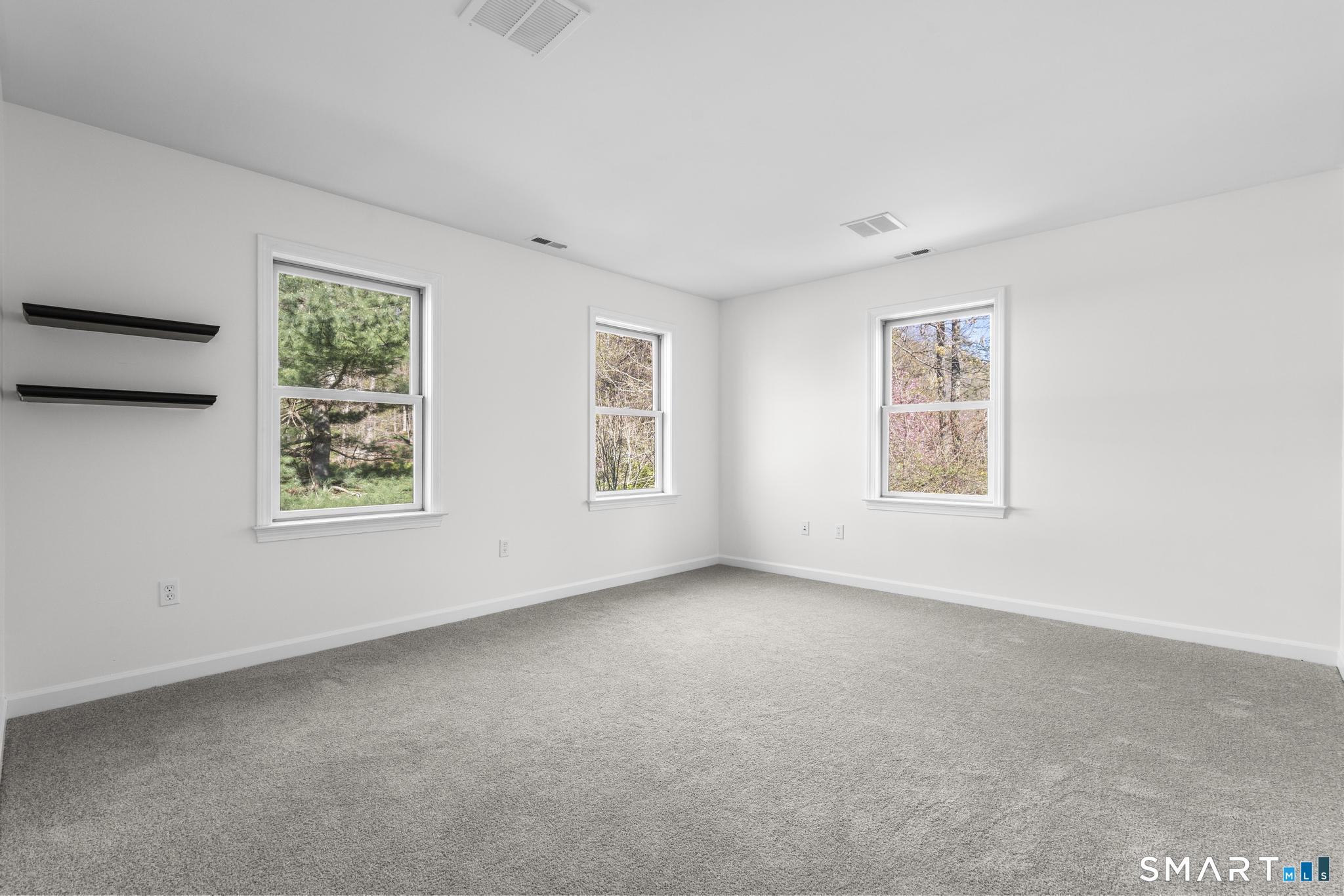 2 Greenwood Lane Guilford CT 06437