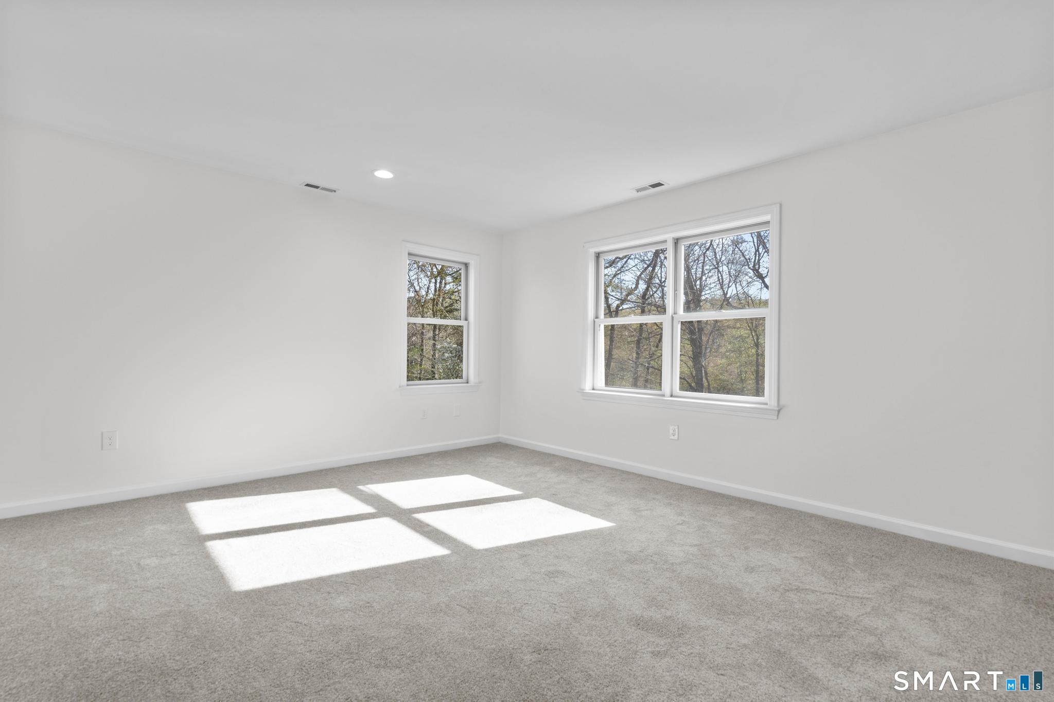 2 Greenwood Lane Guilford CT 06437