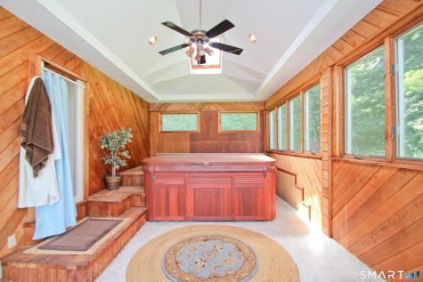310 Thompsonville Road Suffield CT 06078